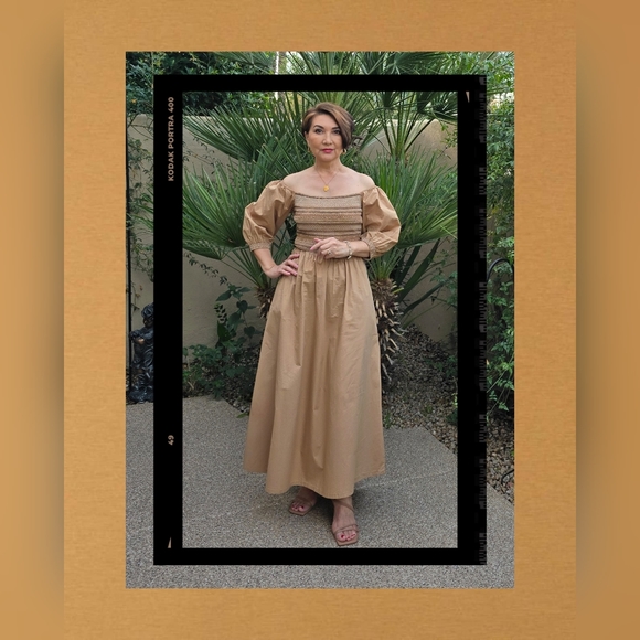 EUC Old Navy Fit & Flare Puff Sleeve Smocked Bodice Maxi Dress, Size S - Picture 1 of 8